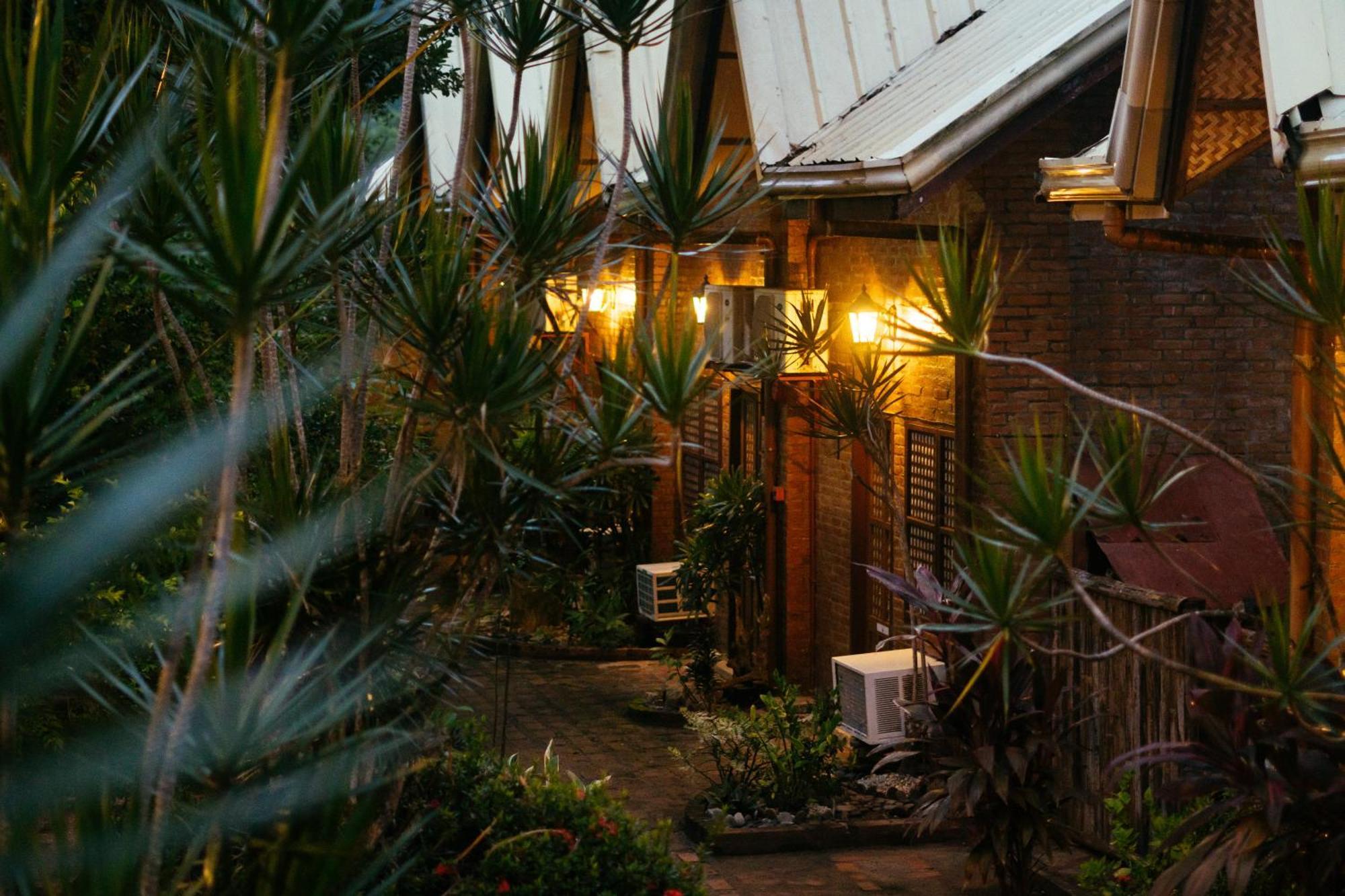 Marina Palawan Boutique Nature Resort Puerto Princesa Kültér fotó